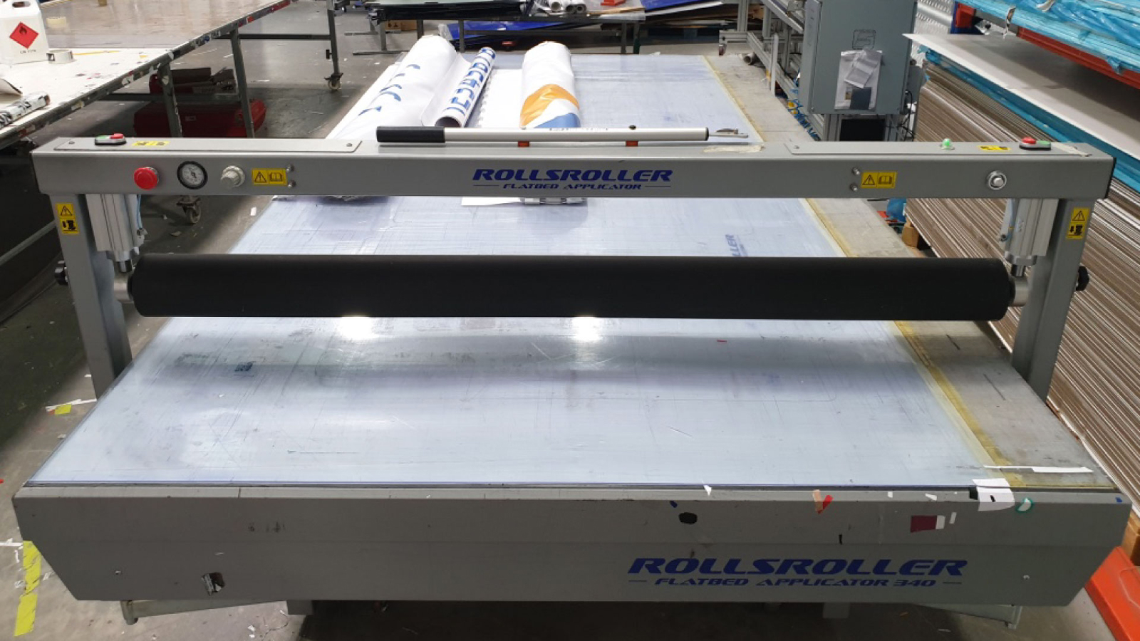 Table d'application adhésive